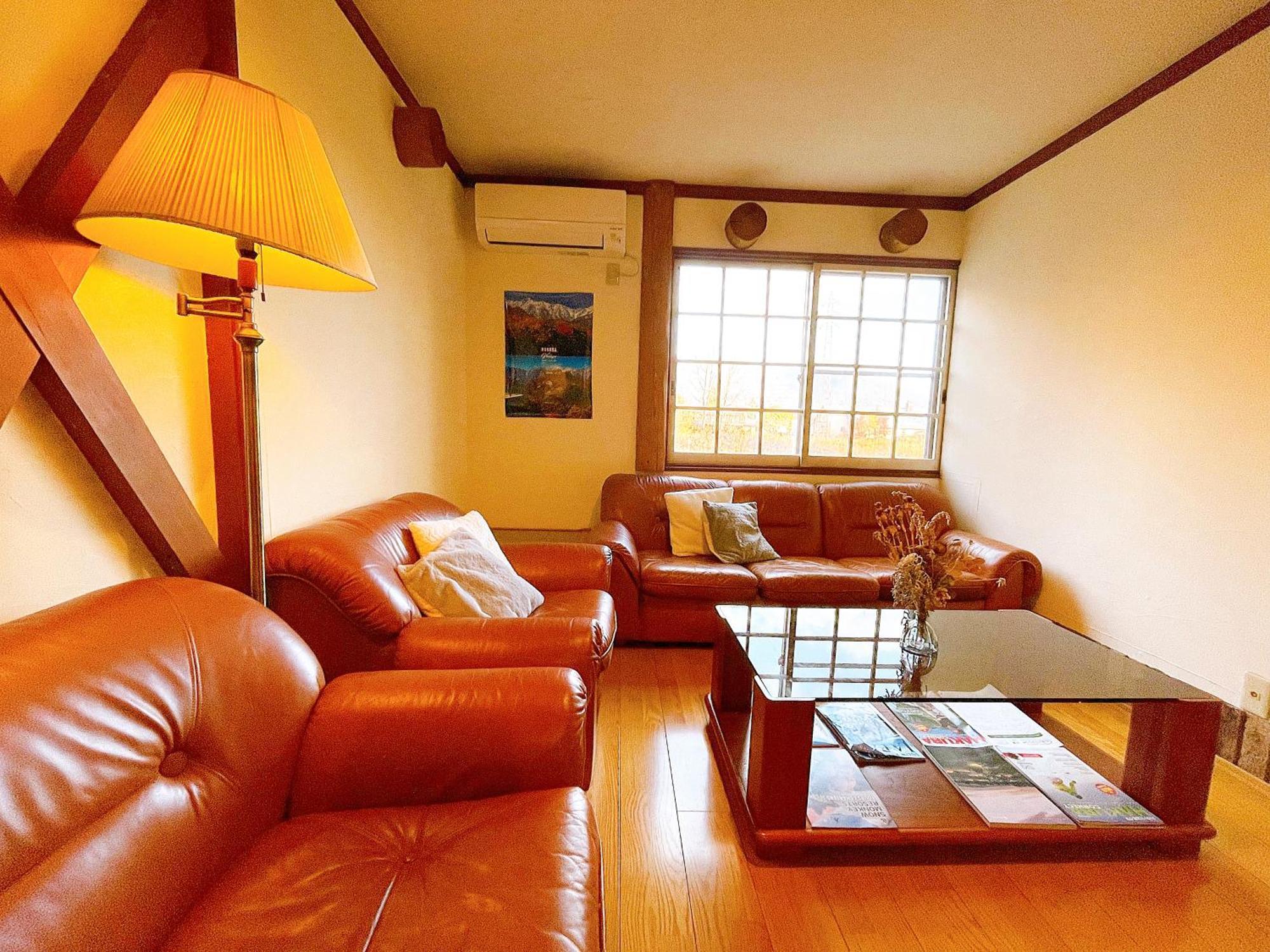 Hakuba Pension & Log Hotel Meteor Esterno foto