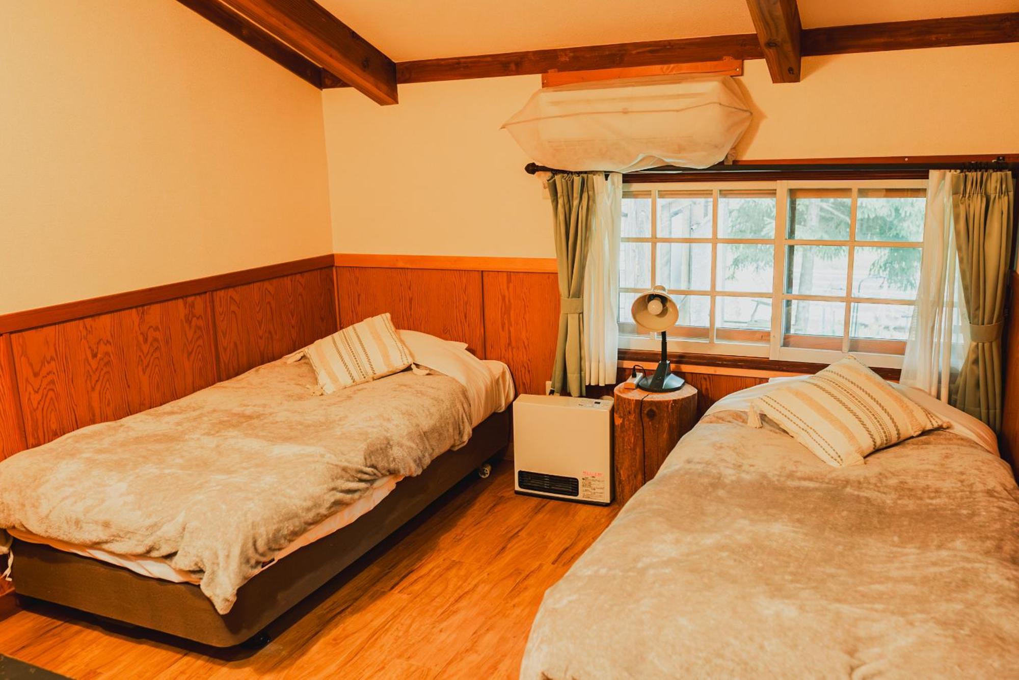Hakuba Pension & Log Hotel Meteor Esterno foto
