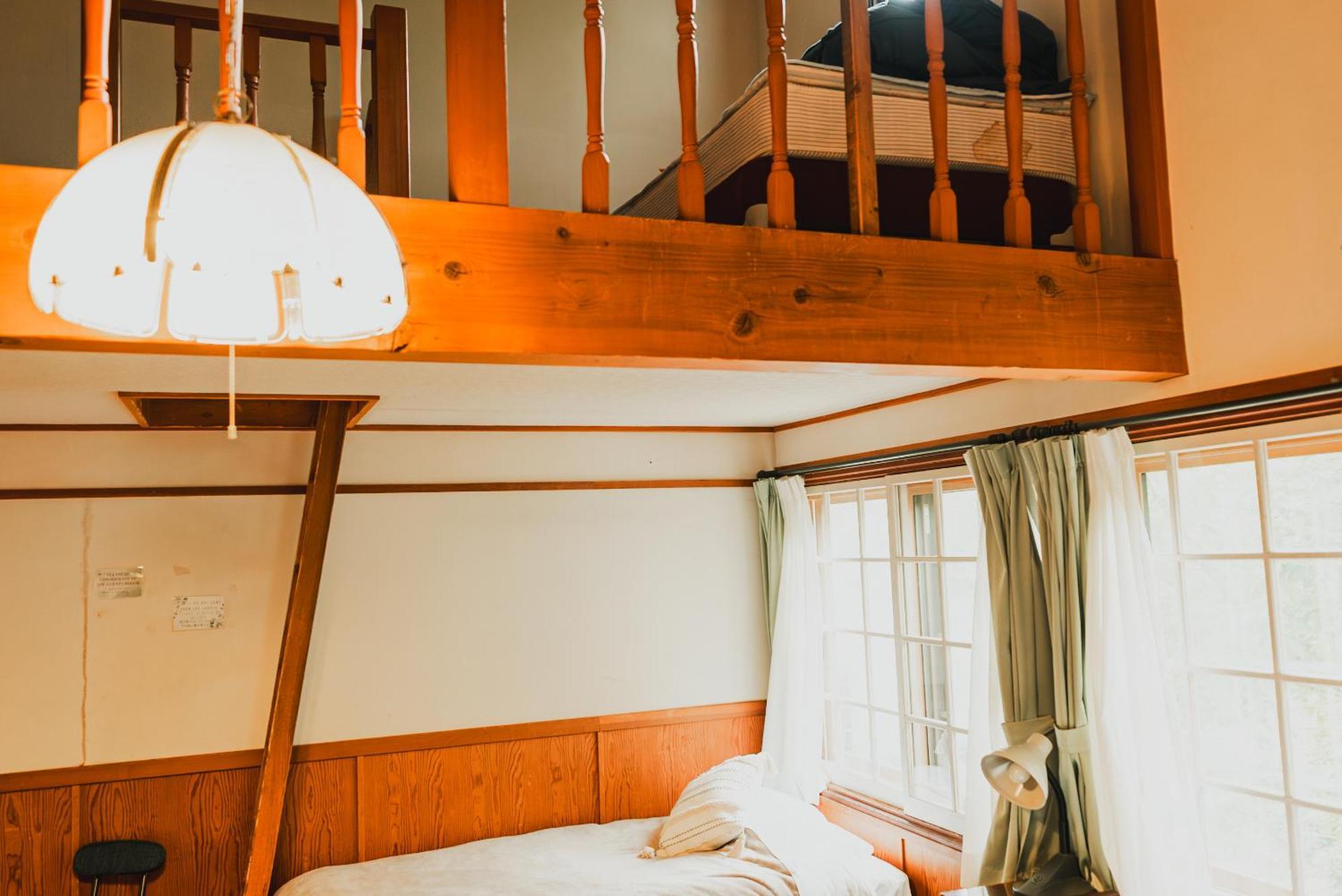 Hakuba Pension & Log Hotel Meteor Esterno foto