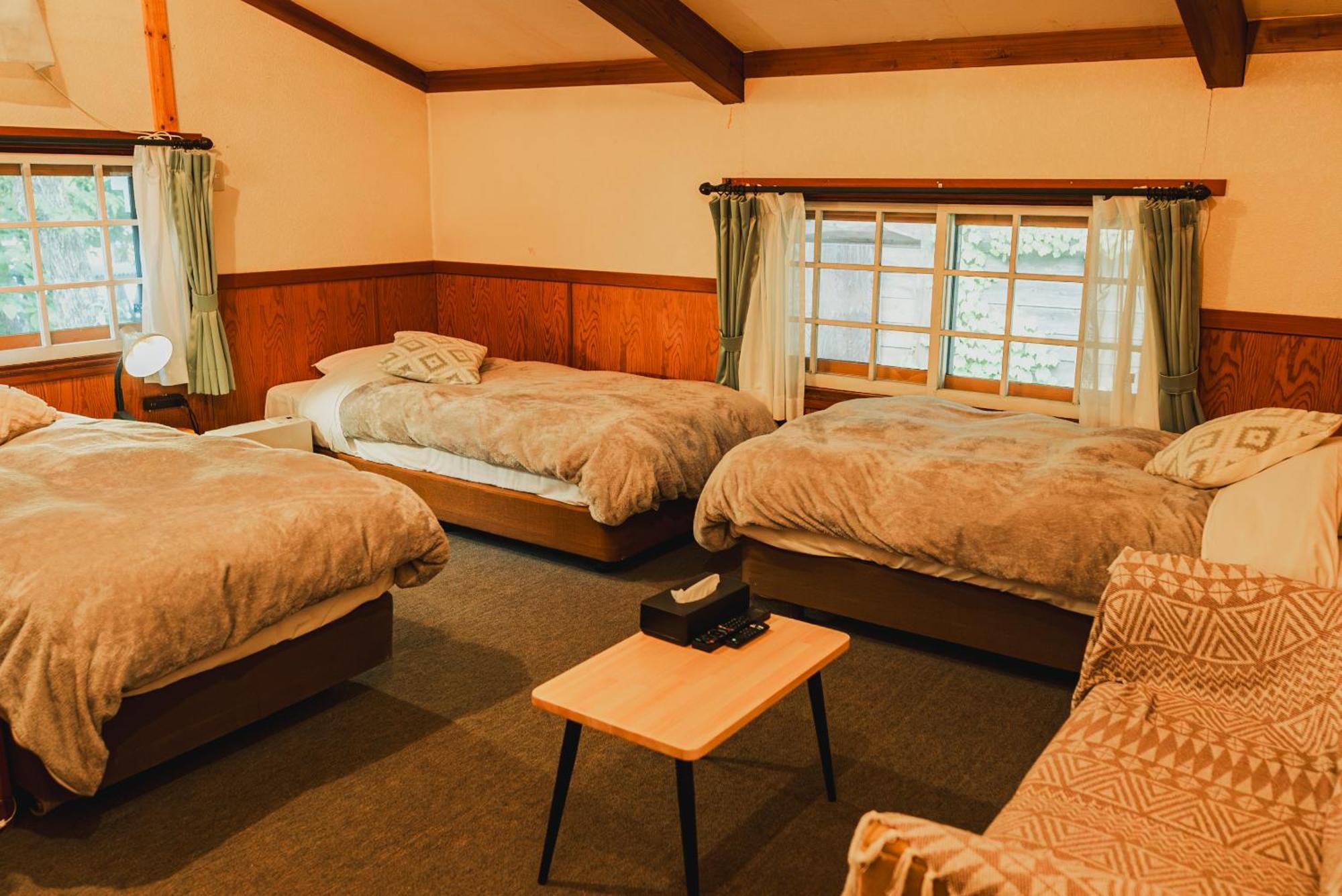 Hakuba Pension & Log Hotel Meteor Esterno foto